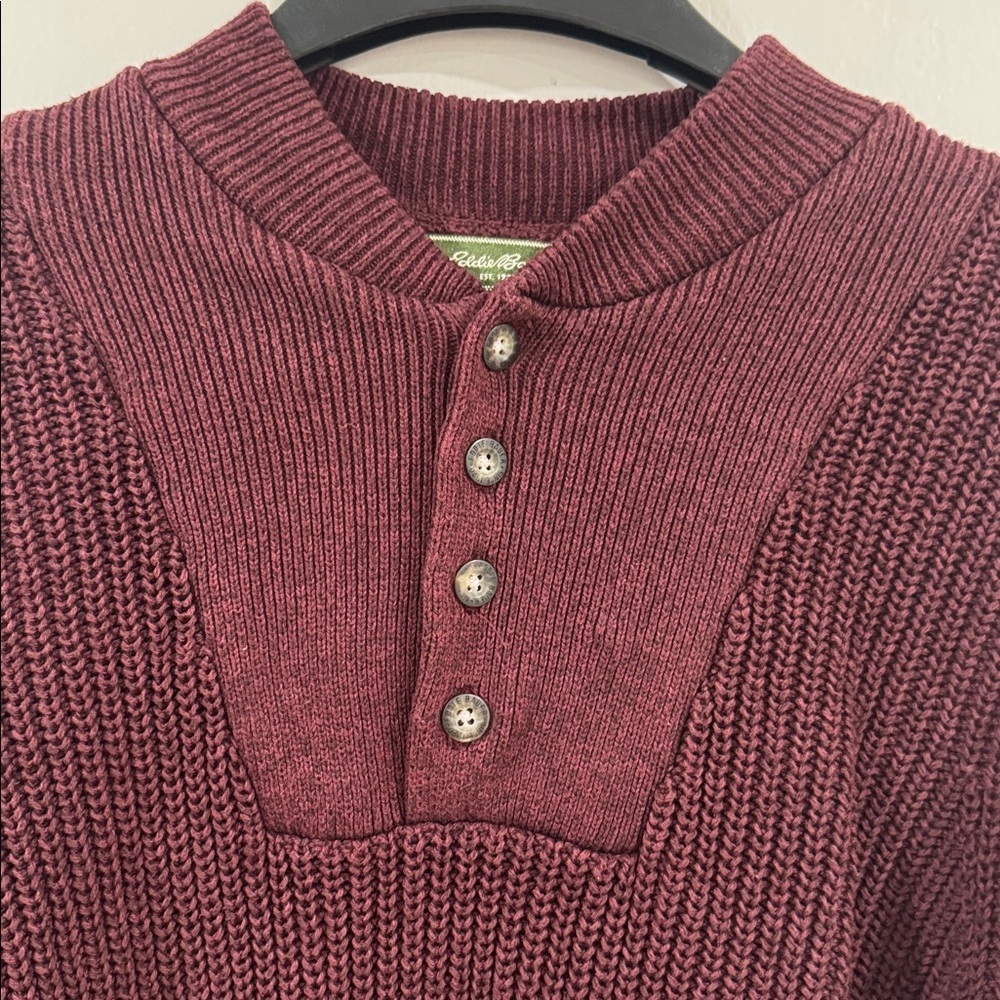 Eddie Bauer Men's Burgundy heavy knit 100% cotton Sweater - Picture 2 of 4